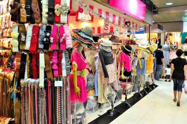 Chợ quần áo Thái Lan